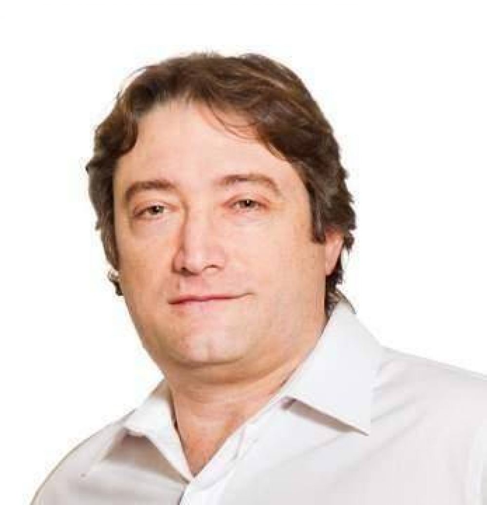 H�ctor Azil: "La seguridad se construye"