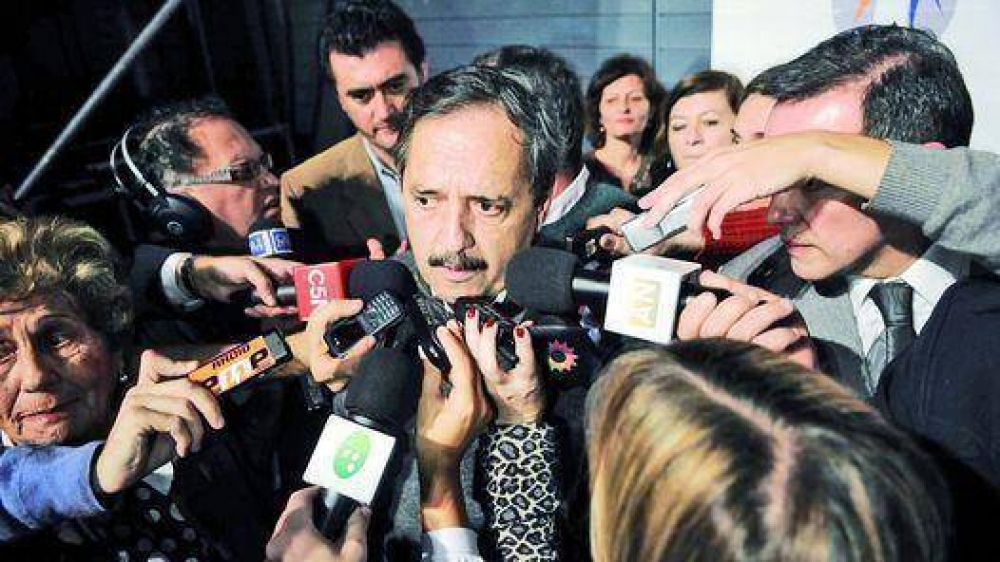 Binner festej� con Bonfatti y Alfons�n pas� a saludar