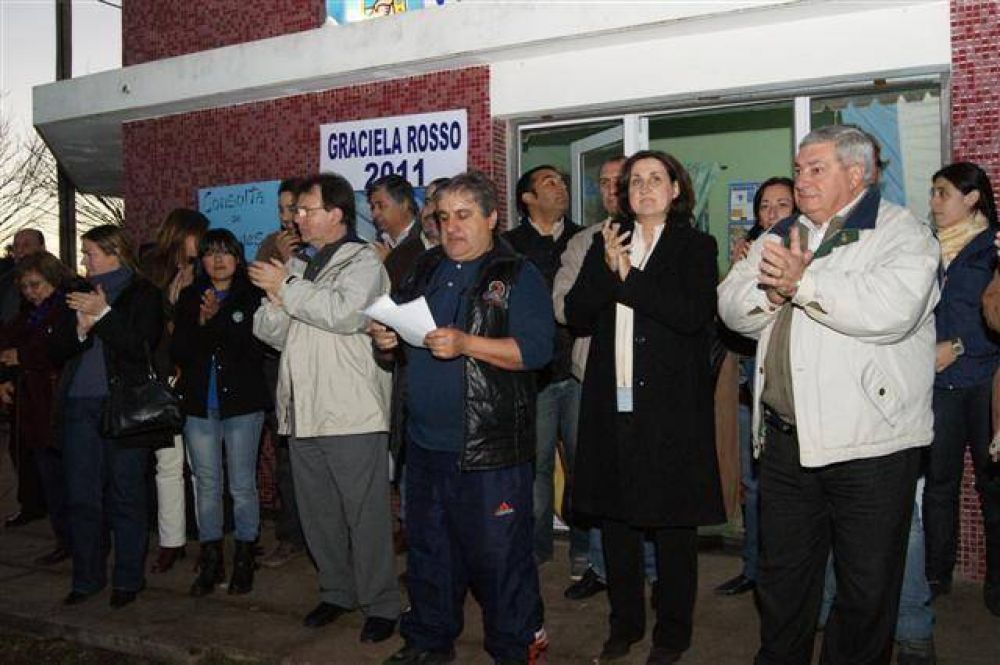 LUJ�N - GRACIELA ROSSO INAUGUR� SU SEDE PARTIDARIA EN PUEBLO NUEVO