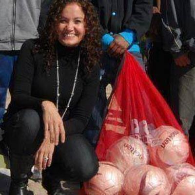VERSOS DE CAMPA�A: EL OESTE RIOJANO CONTIN�A RATIFICANDO EL APOYO A LA LISTA CELESTE Y BLANCA