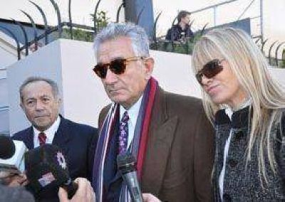 Alberto y Adolfo Rodr�guez Sa� visitaron la Rural y criticaron el faltazo del Gobierno