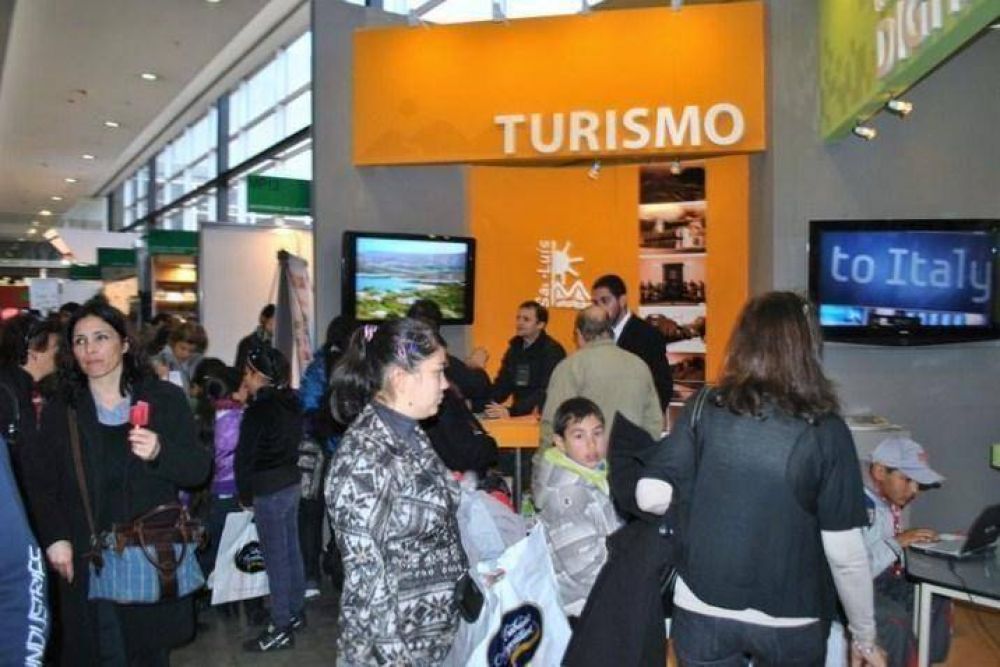 Premian al stand de San Luis en la Rural de Palermo