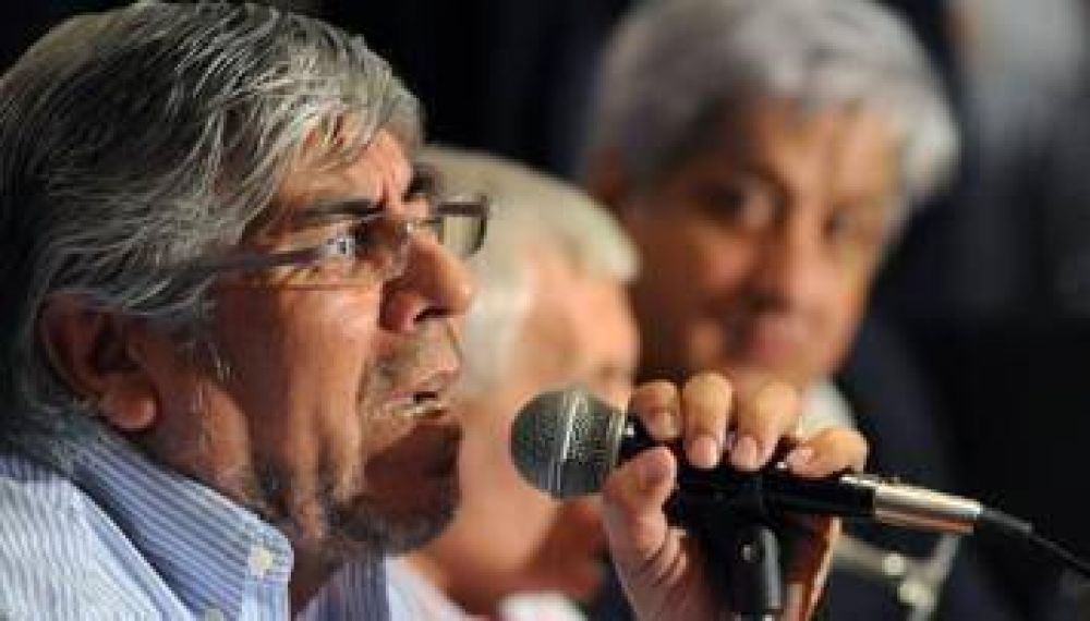 Nueva demostraci�n de fuerza de Moyano para exigir definiciones al Gobierno