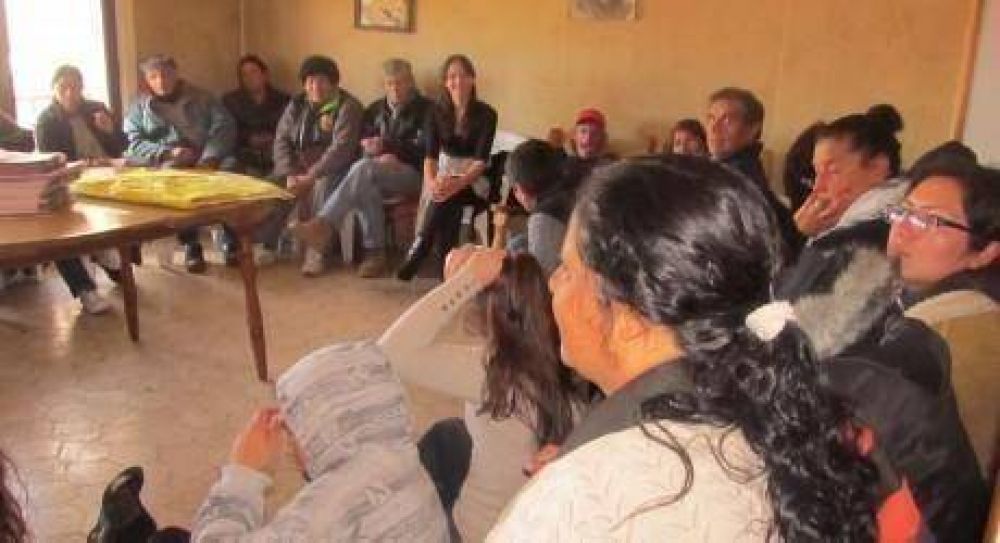 Eleccionesmdp: Vuoto en encuentro de j�venes y en reuni�n con referentes sociales