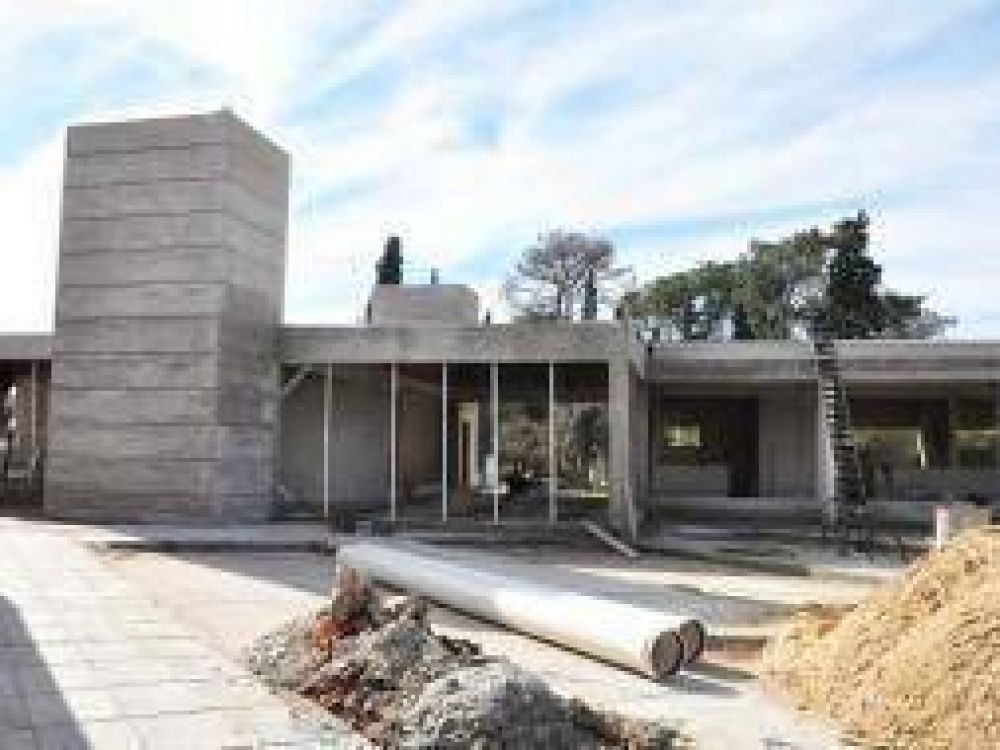 Trenque Lauquen: Avanzan las obras de consultorios y Terminal