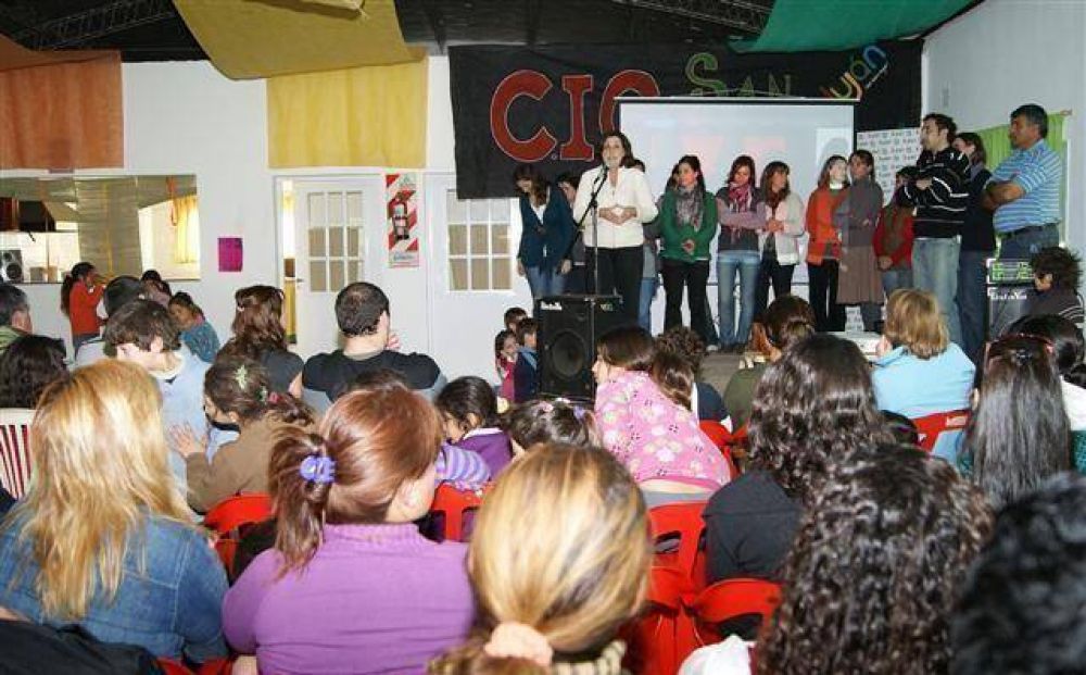 LUJN - EL CIC DEL BARRIO SAN FERMN FESTEJ SU CUARTO ANIVERSARIO