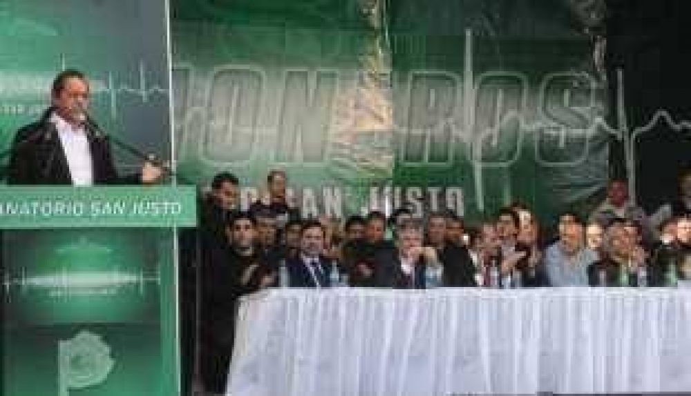 Scioli y Moyano encabezaron acto en Mor�n