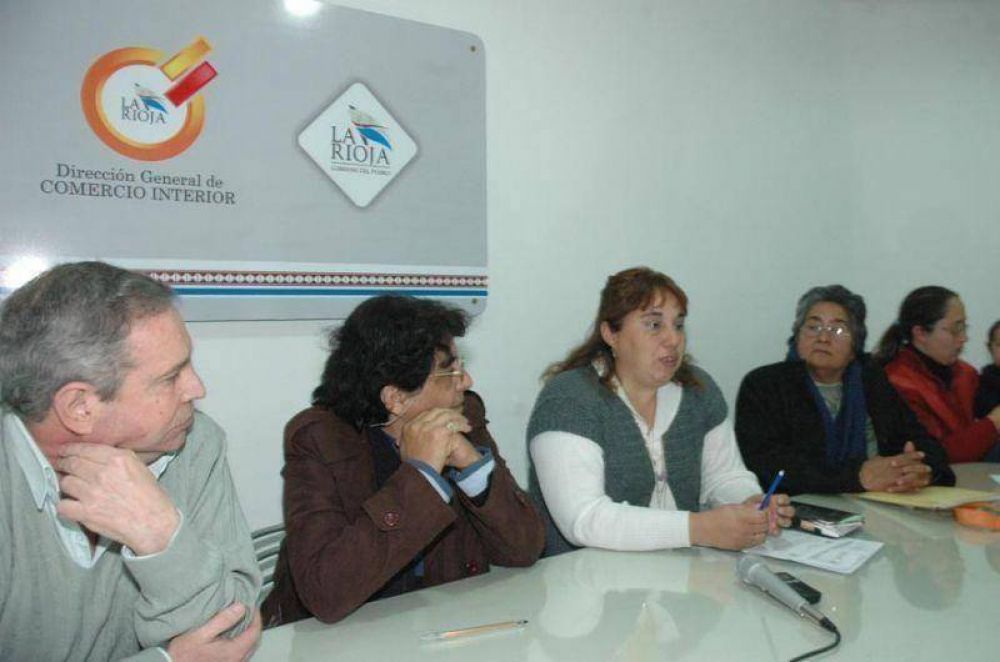 Presentaron a Comercio Interior la Asociaci�n Riojana de Ama de Casa