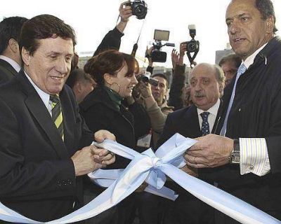 DAR�O D�AZ P�REZ Y DANIEL SCIOLI INAUGURARON EL NUEVO CENTRO MODELO DE MONITOREO