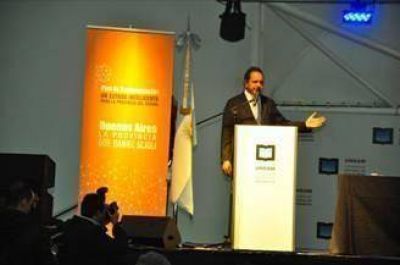 SAN MART�N - �La mejor pol�tica social es la creaci�n de empleo, y la exposici�n pyme de San Mart�n es un ejemplo�