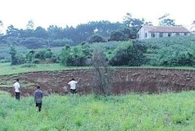 Misterio en Colonia Aurora por el hundimiento de dos hect�reas de tierra