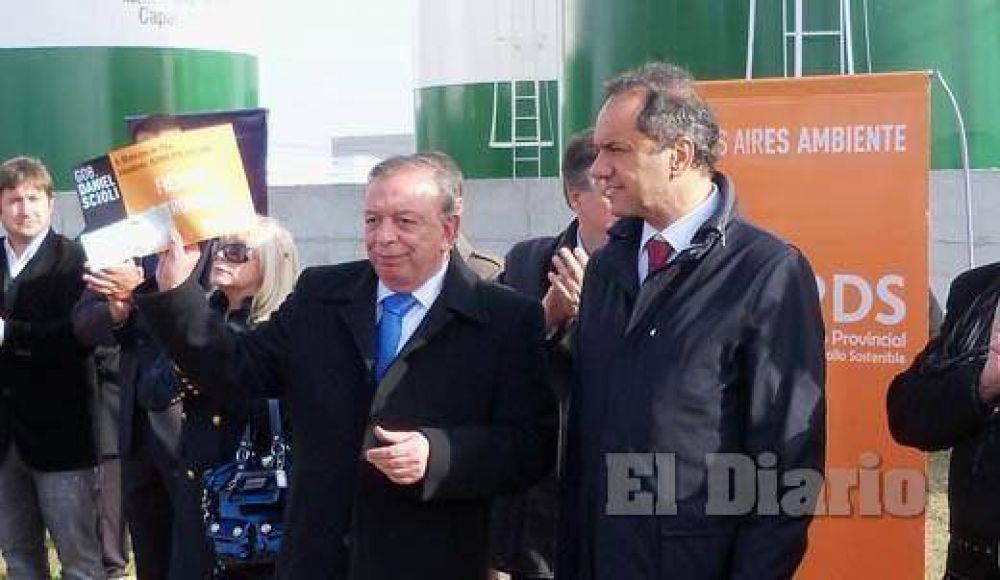 Z�ccaro prometi� ayuda r�pida para los damnificados