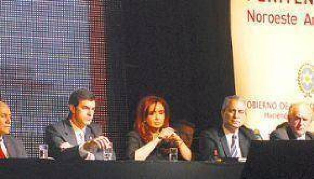 Cristina Fern�ndez afirm� en G�emes que el sistema penitenciario debe ser "inclusivo y de resocializaci�n"