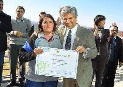 M�s trabajadores del Plan de Inclusi�n recibieron mil pesos
