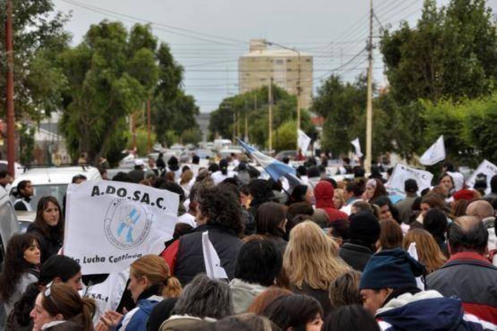 ADOSAC y AMET afirman su pedido de paritarias