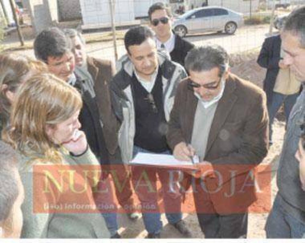 El Gobierno espera construir 2000 viviendas en este a�o  
