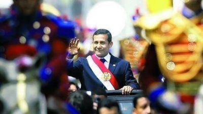 Humala asumi� la presidencia de Per�, con pol�mica y expectativas