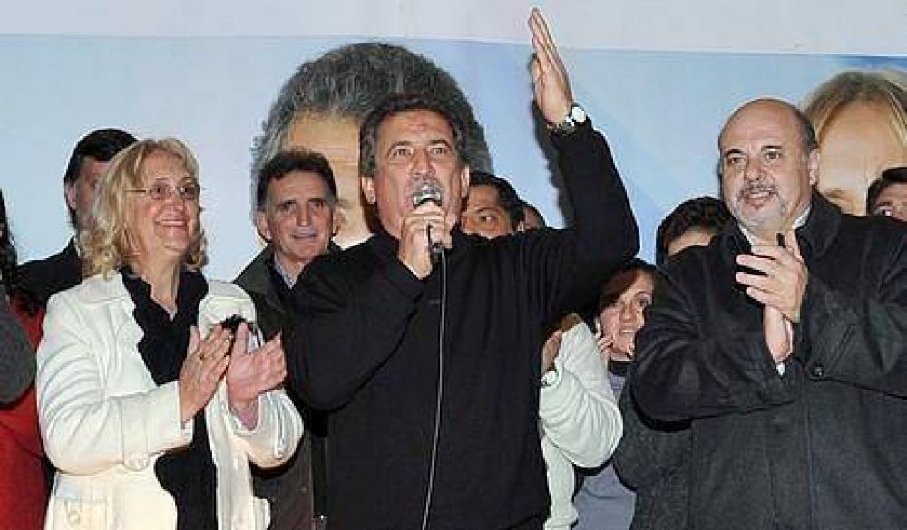 "La construcci�n colectiva se impone a los personalismos", dijo Urribarri