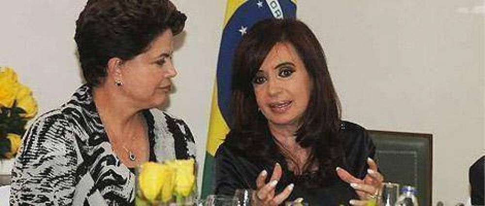 Cristina re�ne con Dilma en Brasilia e inaugura la nueva embajada argentina