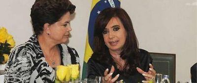 Cristina re�ne con Dilma en Brasilia e inaugura la nueva embajada argentina