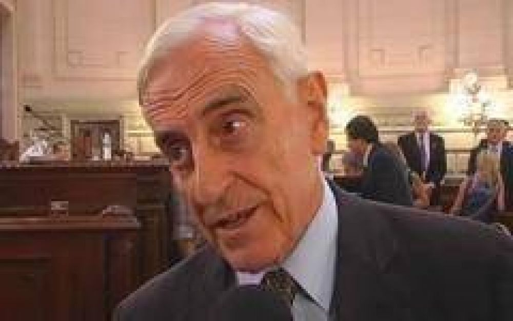 Zabalza: �No hay internas pero respetamos la ley�