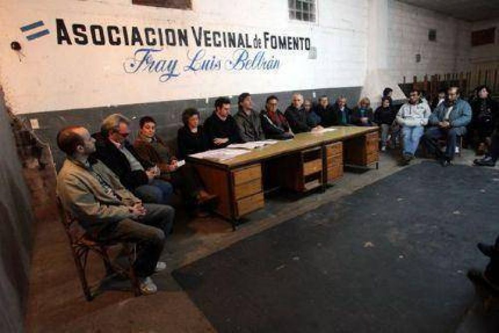 Reuni�n de trabajo con vecinos del barrio Las Dalias