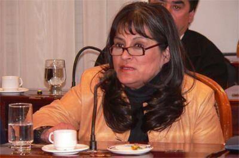 Silvia Rold�n de Faidutti:�Incorporar los contratados cuesta s�lo el 1% del presupuesto�