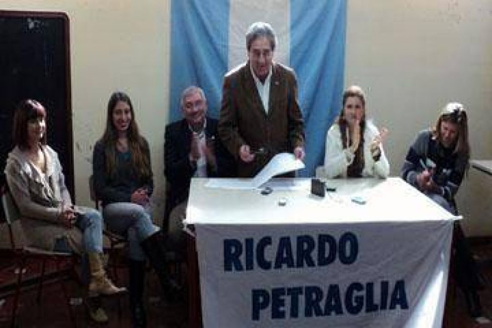 Petraglia dijo que si es elegido llamar� a �concurso� para los �cargos t�cnicos�