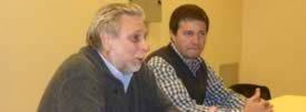 Llamb�as disert� en La Rural