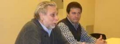 Llamb�as disert� en La Rural