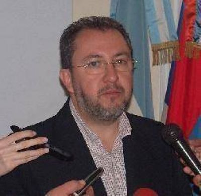 El Ministro de Gobierno Dr. Jorge Franco insisti� en que cortar rutas es una medida inconstitucional