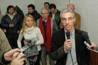 Meoni sali� al cruce: �El delito no se resuelve cambiando polic�as�