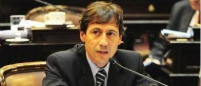 "Ellos defienden la dependencia, nosotros la libertad y la dignidad"