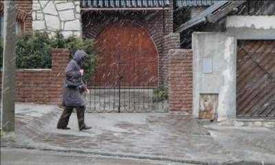 Por las intensas nevadas, ma�ana no habr� clases en el sur provincial