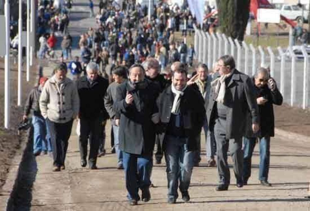 Se inaugur� el nuevo tramo de la calle Quintana con una gran Correcaminata