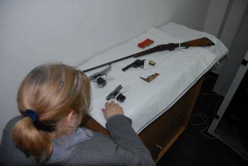 PTE. PER�N - Exitoso plan �Menos Armas m�s Vida�