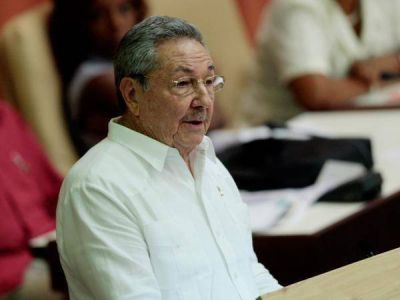 Ra�l Castro anunci� avances en flexibilizaci�n de viajes para cubanos
