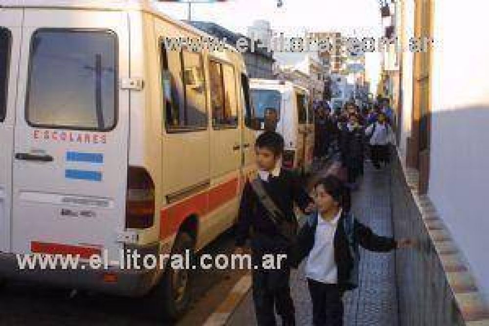 Empieza agosto con aumentos en las tarifas del remis y del transporte escolar
