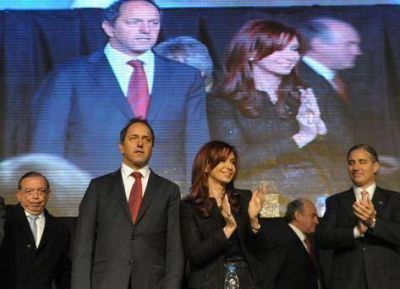 Cristina inaugur� la planta ampliada de Laboratorios Richmond en Pilar