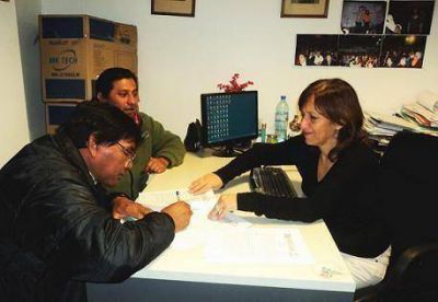 Firman convenio con el Consejo Aborigen para promover los derechos individuales 