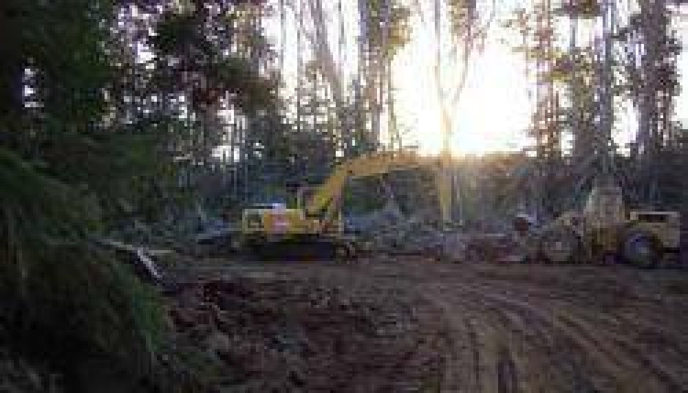 Comienza la deposici�n final de cenizas en la Laguna del R�o Bonito