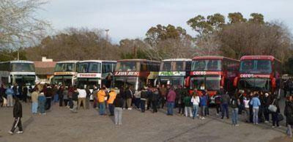 Unos 700 alumnos de Bah�a Blanca y la regi�n viajaron de modo gratuito a Tecn�polis