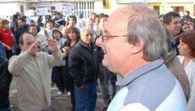 Modelo Chubut: Balearon la casa de Nestor Di Pierro