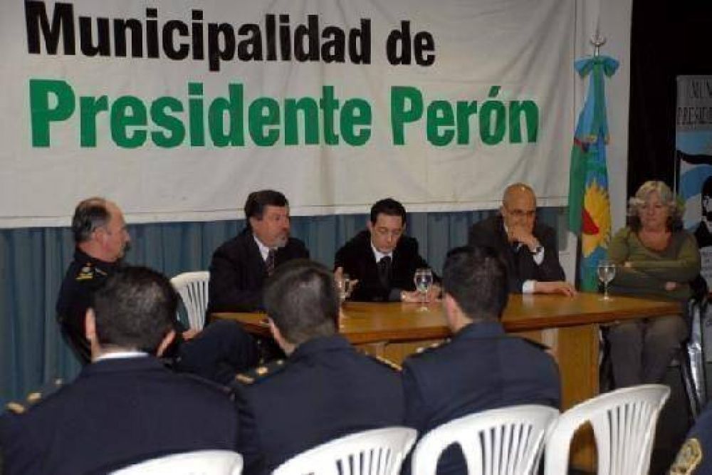Efectivos policiales se capacitaron para �optimizar los servicios� a la poblaci�n