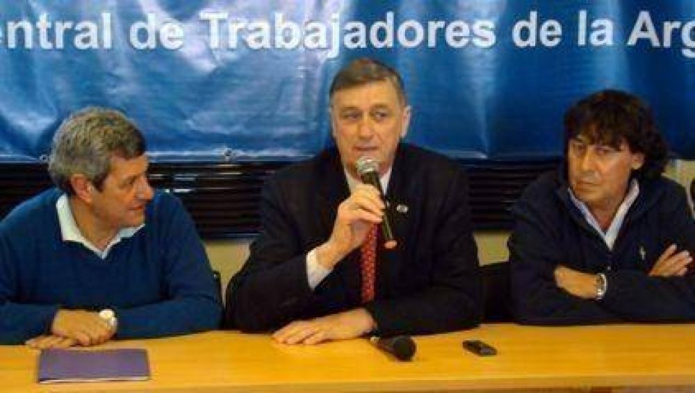 Binner en la CTA: "El gobierno debe cumplir el principio de libertad sindical" 		