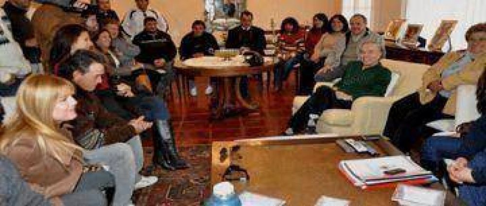 Carlos Menem recibi� a militantes justicialistas de Chamical 