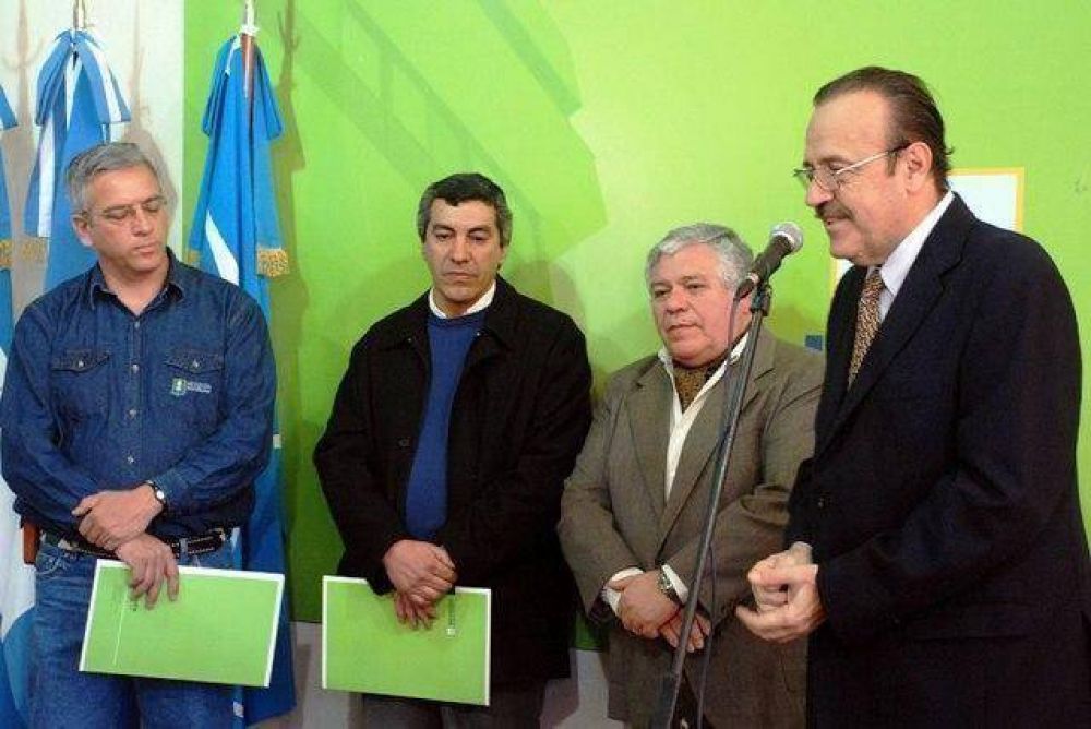 Farizano concret� cambios en su Gabinete