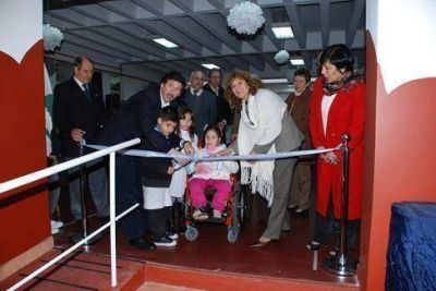 Posse inaugur� las instalaciones de la escuela "Malvinas Argentinas"