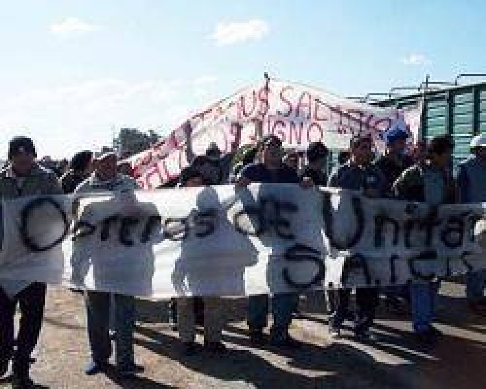 Obreros de Unitan endurecieron medidas y cortar�an la Ruta 16