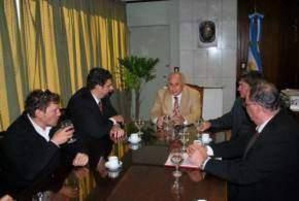 Lima recibi� a funcionarios de Godoy Cruz interesados en el ECO